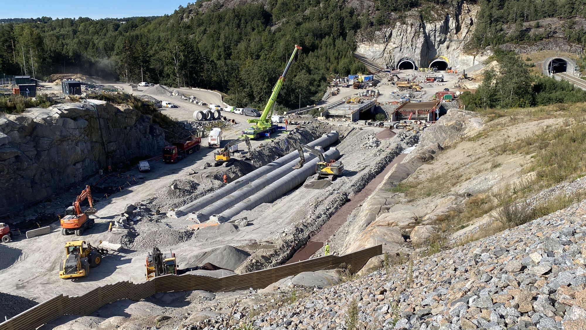 Imponerende rørlegging på E18